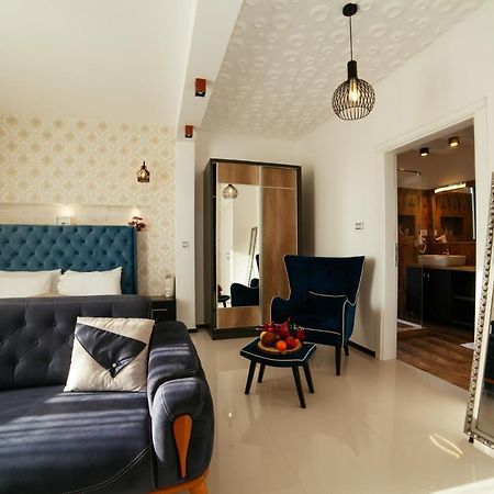 Hotel Platinum Ulcinj Exterior photo