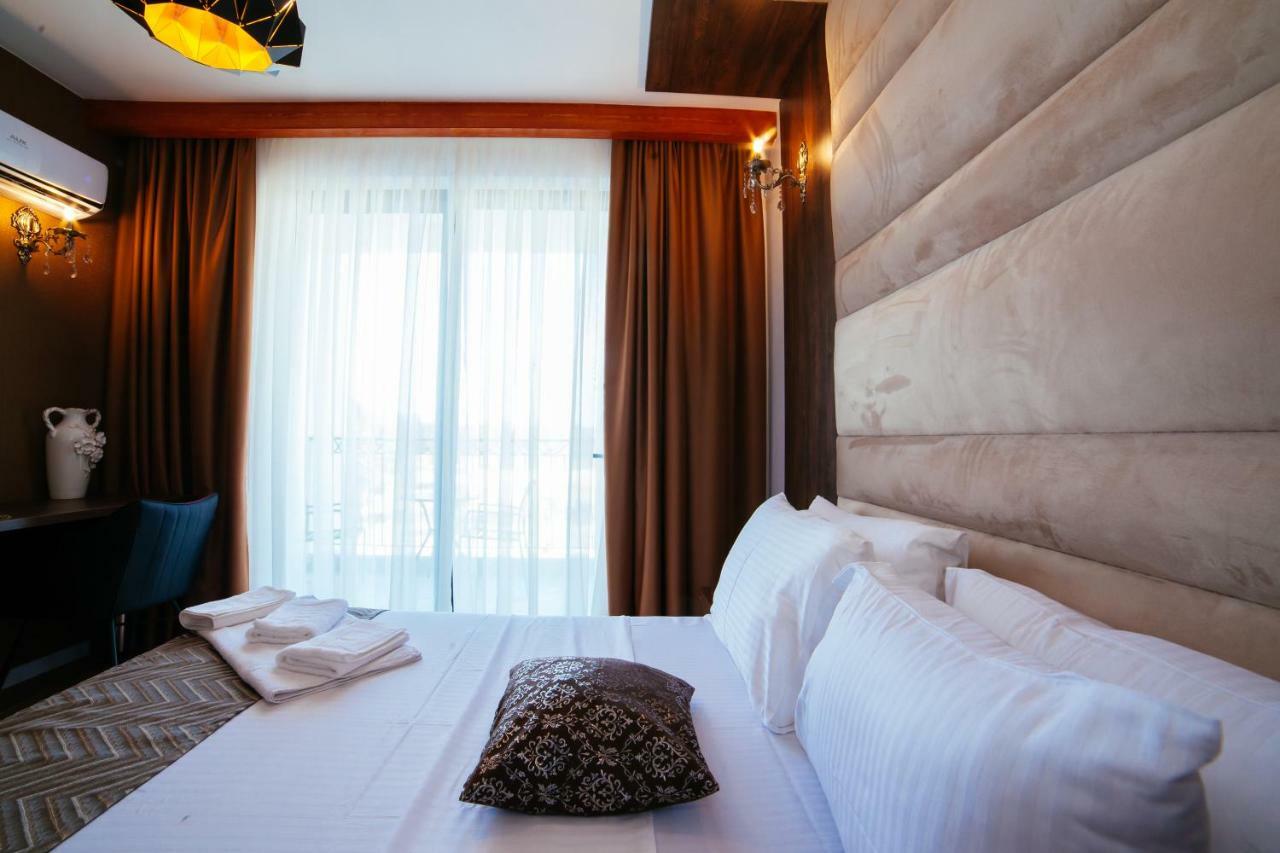 Hotel Platinum Ulcinj Exterior photo