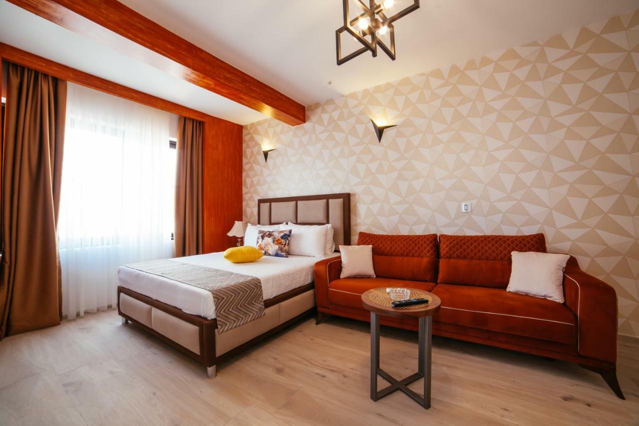 Hotel Platinum Ulcinj Exterior photo