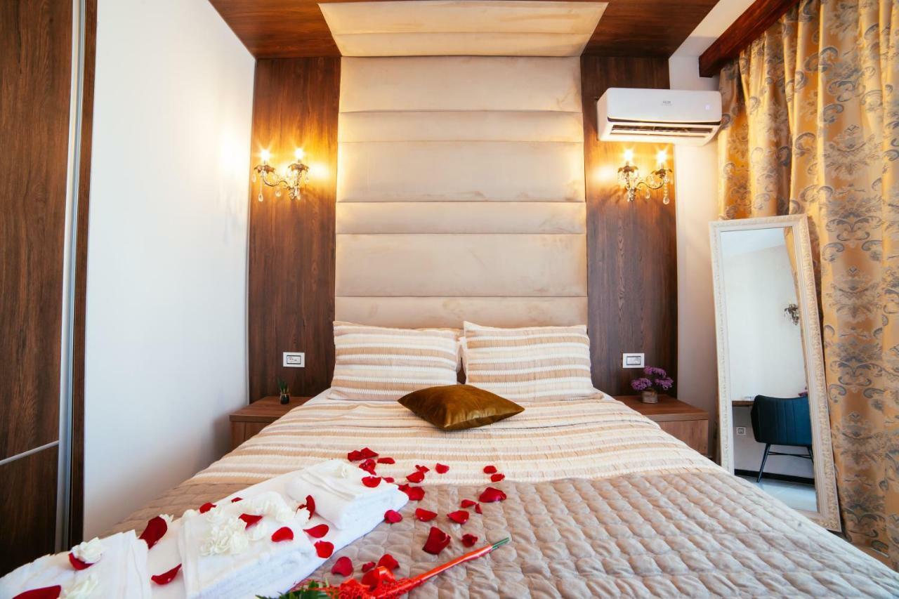 Hotel Platinum Ulcinj Exterior photo