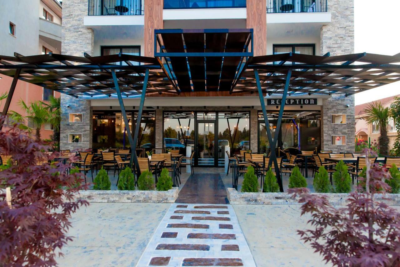 Hotel Platinum Ulcinj Exterior photo